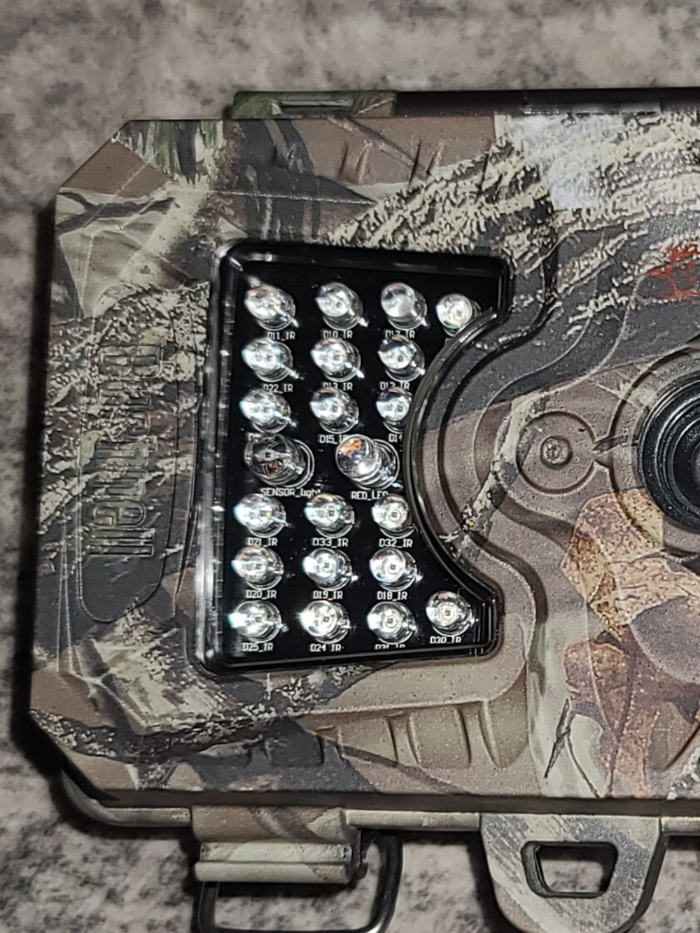 Bushnell 119445C Trophy Cam Digital Trail Camera (Real Tree)